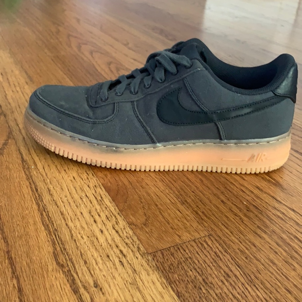 Nike Air Force 1 Black Gum Sole